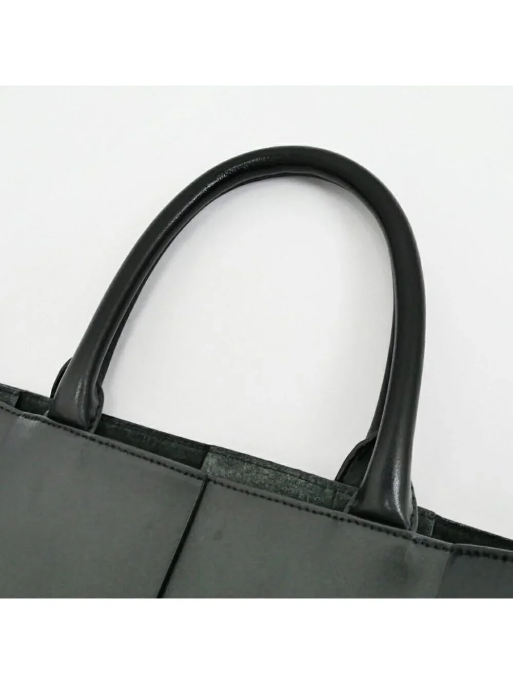 Bottega Veneta Arco Tote Black Intrecciato Calf Leather